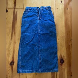 Vintage USED women’s Wrangler long jean skirt (size S/M)